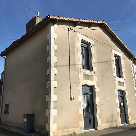 Petite Escale Vivonnoise A 2 Villa Vivonne Exterior photo